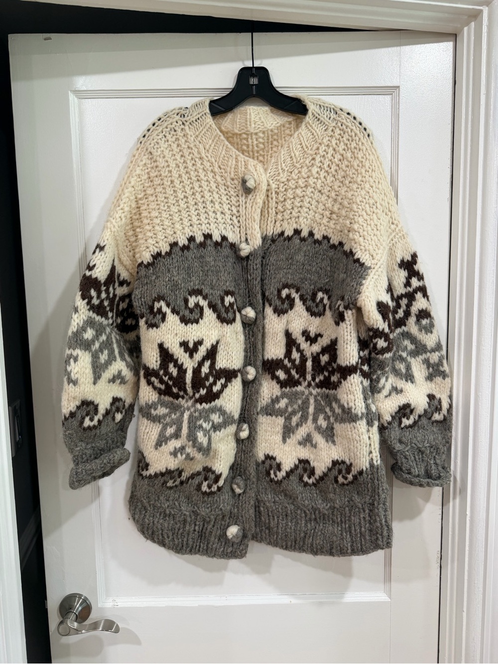 Handmade Chunky Wool Cardigan with snowflakes - Cream and Gray - Picture 1 of 9